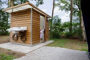 RCN Zeewolde | Comfort kampeerplaats buitendijks met prive sanit
