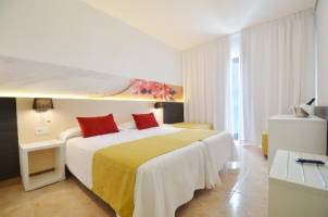 AzuLine Hotel Bergantín