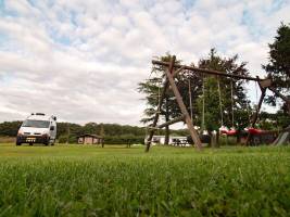 Verbringen Sie die Nacht zwischen den Heißluftballons