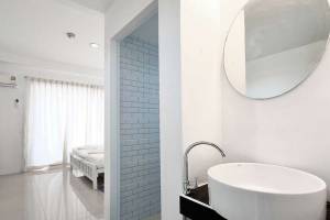 RoomQuest Sukhumvit 50