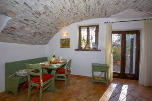 Liano Iris - Terrace & parking place