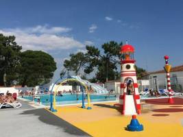 Flower Camping L Escale Du Perthuis