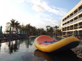 Le Coral Beach Resort and Cafe