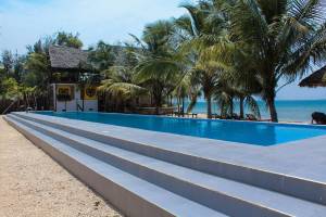 Asante Sana Beachfront Hotel