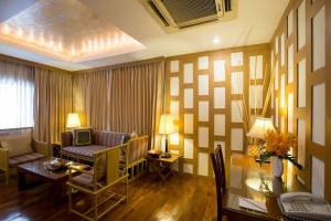 Tarntawan Hotel Surawong Bangkok​