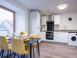 Harbour Nights Deluxe 7C