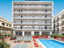 Aqua Hotel Bertran Park