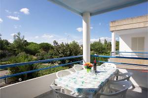 Glicine apartment with pool in residence