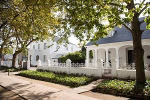 River Manor Boutique Hotel