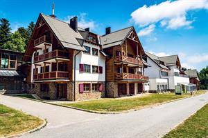 Pohorje Village Wellbeing Resort Wellness en Spa Hotel  Apartmen