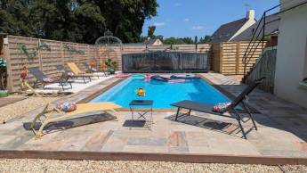 Ein Schwimmbad immer zwischen 28° und 30°