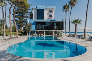 Arkin Palm Beach Hotel