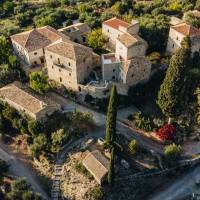 PIERIDES Suites & Studios