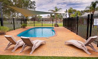 The Standpipe Golf Motor Inn