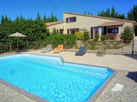 Vakantiehuis in Malaucène met zwembad, in Provence-Côte d'Azur.