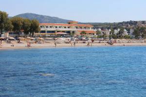 Kamari Plus Hotels
