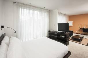 Sercotel Richmond Suites Hotel