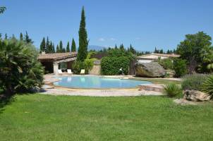 Vakantiehuis in Mazan met zwembad, in Provence-Côte d'Azur.