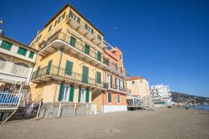 La Casa Sulla Spiaggia - On The Beach