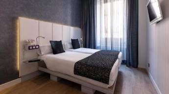 Petit Palace Santa Barbara