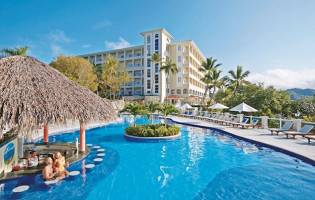 Bahia Principe Grand Cayacoa