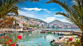 Fly & Drive langs de Albanese Kust