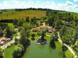 Flower Camping Le Lac De Thesauque