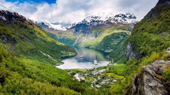 MSC Euribia - afvaart Kiel