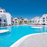 FERGUS Style Carema Beach