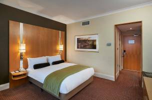 Crowne Plaza London Ealing