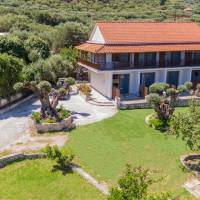 Eptanisos Beachfront Suites