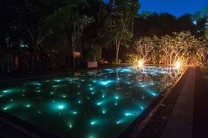 Villa White Queen Resort&Spa