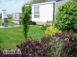 Chalet Lemmer met uitzicht over het water