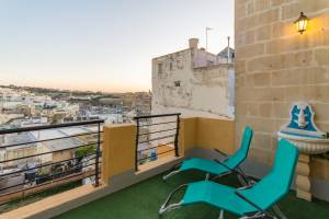 Sunny Maltese townhouse Madonnina