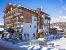 Apart33 Top 1-33 Penthouse
