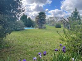 Bewaldetes Grundstück in Colayrac st cirq, Nouvelle-Aquitaine