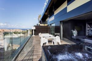 H Hotel