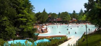 Hu Altomincio Village