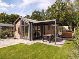 Doornenburg Lodge Comfort met Hottub | 6 personen