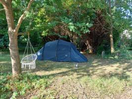 Campingplatz am Flussufer, Natururlaub in Wallonien