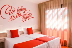 Lloret Vibe by Fergus