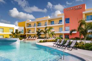 Fly & Go Courtyard by Marriott Curaçao