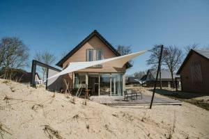 Prachtig 8 persoons vakantiehuis in Ouddorp nabij het strand.