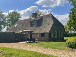 Peacefully located 2-person holiday home on Lemelerberg, in the 