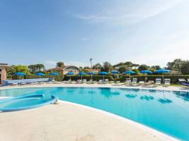 Mercure Tirrenia Green Park