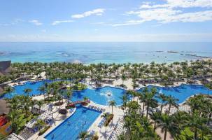 Barcelo Maya Tropical