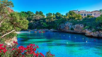 Petit Hotel Hostatgeria Sant Salvador