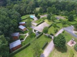 Flower Camping Le Val Vert en Berry