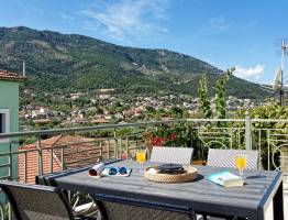 Huize Aelia op Ithaki, 8 dagen