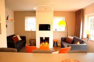 De Goudvink 7-persoons, overdekte hottub en loungebank, finse sa